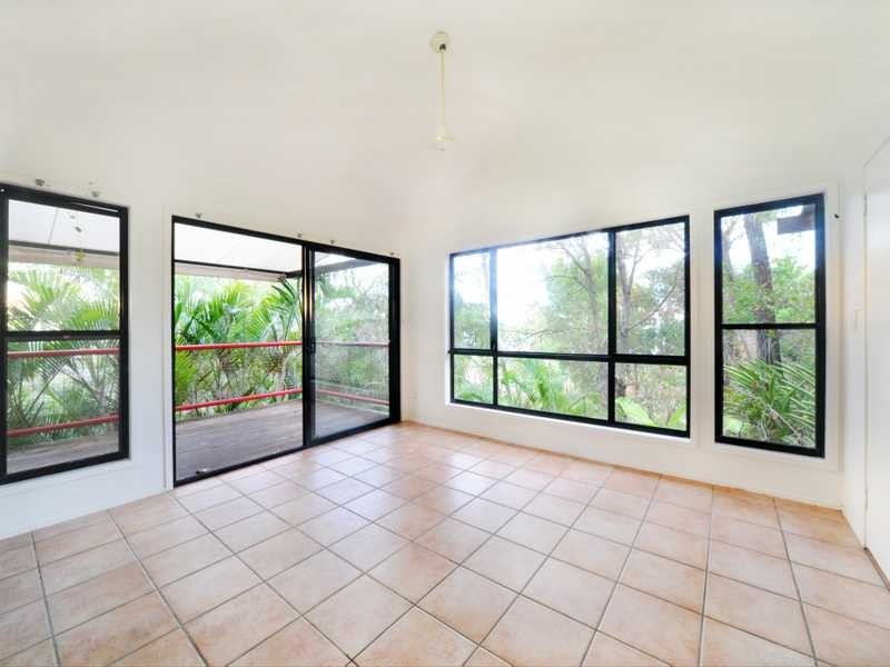 5 Macona Crescent, Cannonvale QLD 4802