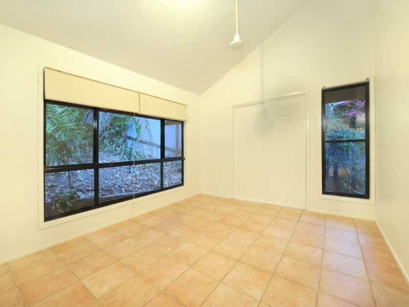 5 Macona Crescent, Cannonvale QLD 4802