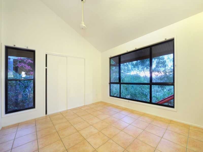 5 Macona Crescent, Cannonvale QLD 4802