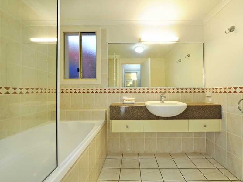 Unit 9/18 Golden Orchid Drive, Airlie Beach QLD 4802