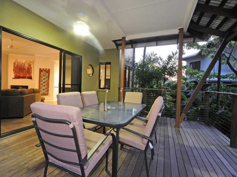 Unit 6/14 Altman Avenue, Cannonvale QLD 4802