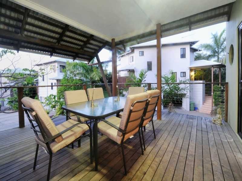 Unit 6/14 Altman Avenue, Cannonvale QLD 4802