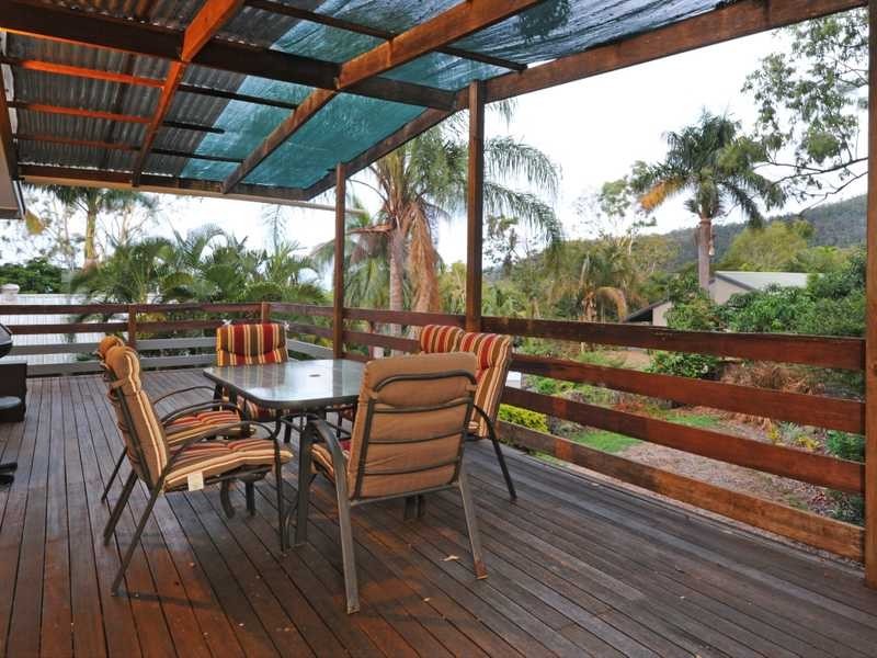 29 Manooka Drive, Cannonvale QLD 4802