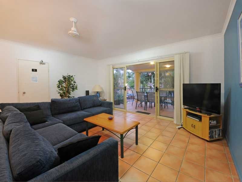 Unit 12/24 Beach Road, Cannonvale QLD 4802