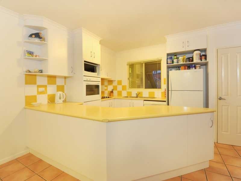 Unit 12/24 Beach Road, Cannonvale QLD 4802