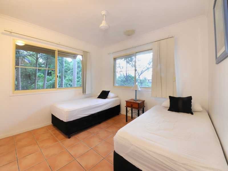 Unit 12/24 Beach Road, Cannonvale QLD 4802