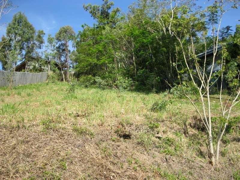 1 Macona Crescent, Cannonvale QLD 4802
