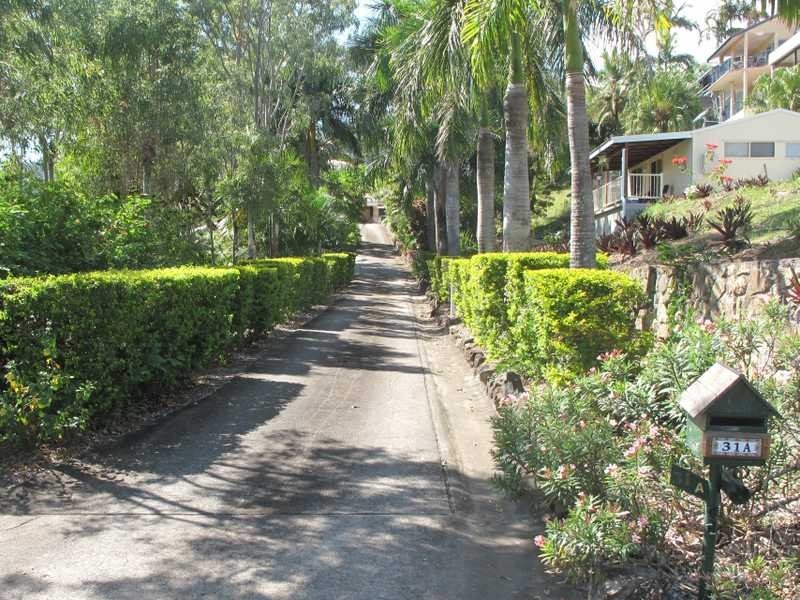 31A Manooka Drive, Cannonvale QLD 4802
