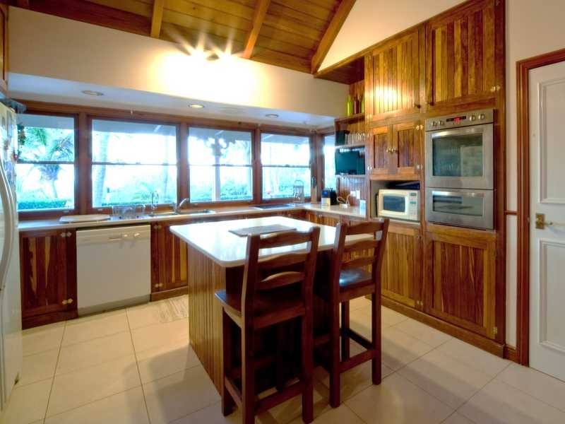 31A Manooka Drive, Cannonvale QLD 4802