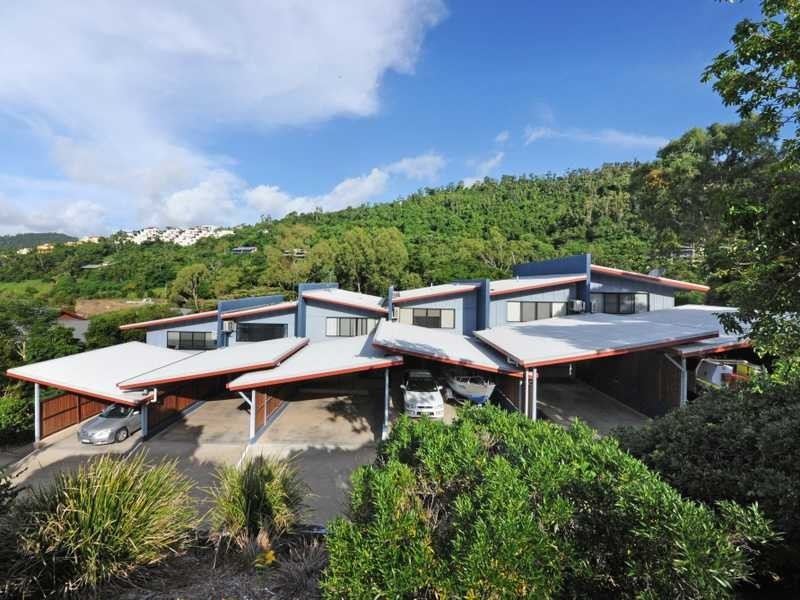 Unit 2/3-5 Seaview Drive, Airlie Beach QLD 4802