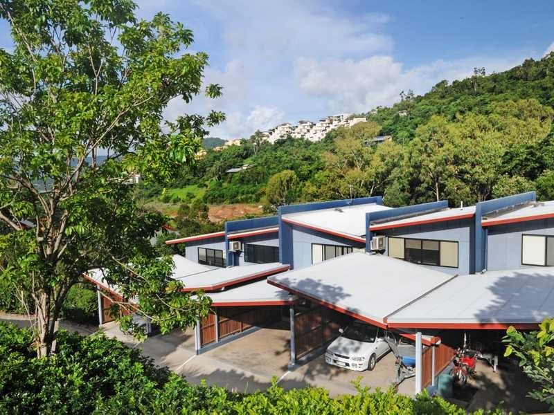 Unit 2/3-5 Seaview Drive, Airlie Beach QLD 4802