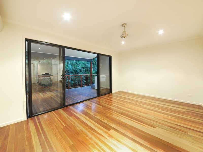 Unit 2/3-5 Seaview Drive, Airlie Beach QLD 4802
