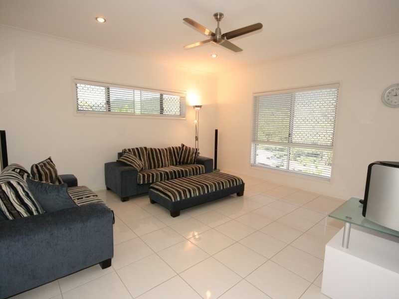8 Sunset Drive, Jubilee Pocket QLD 4802