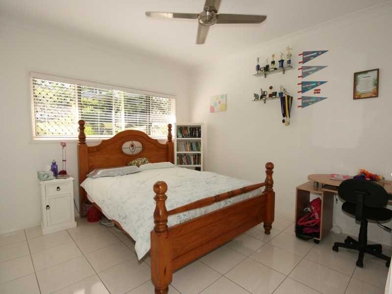 8 Sunset Drive, Jubilee Pocket QLD 4802