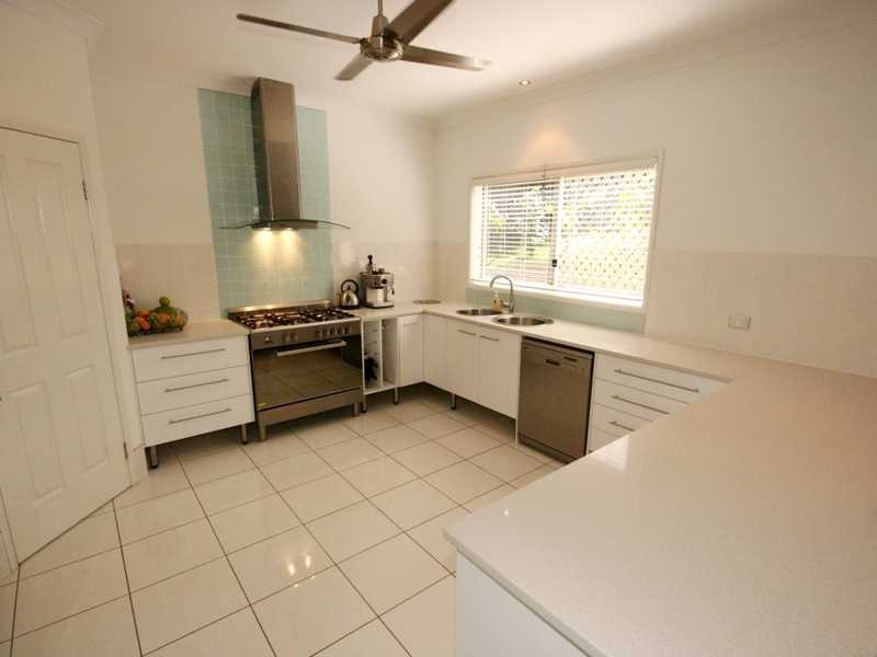 8 Sunset Drive, Jubilee Pocket QLD 4802