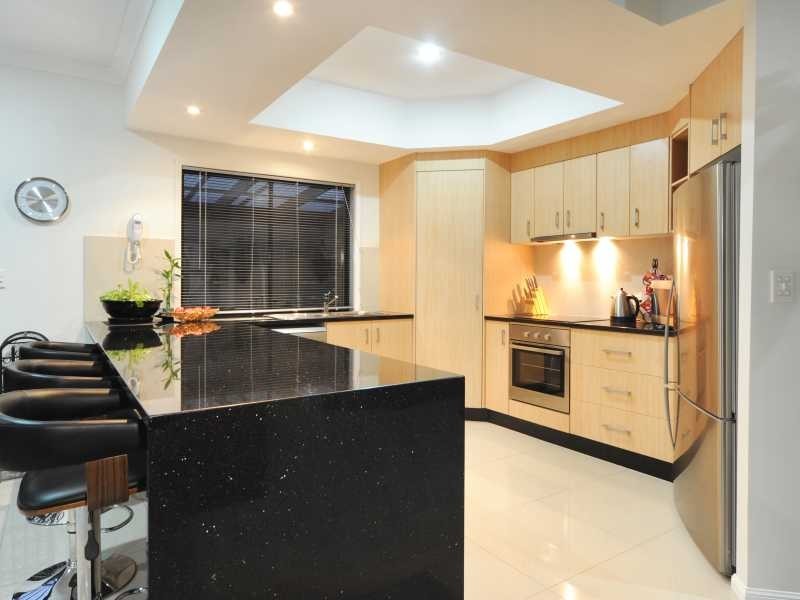 52 Valley Drive, Cannonvale QLD 4802