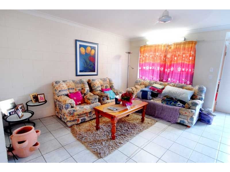 Unit 3/9 Salmon Street, Cannonvale QLD 4802