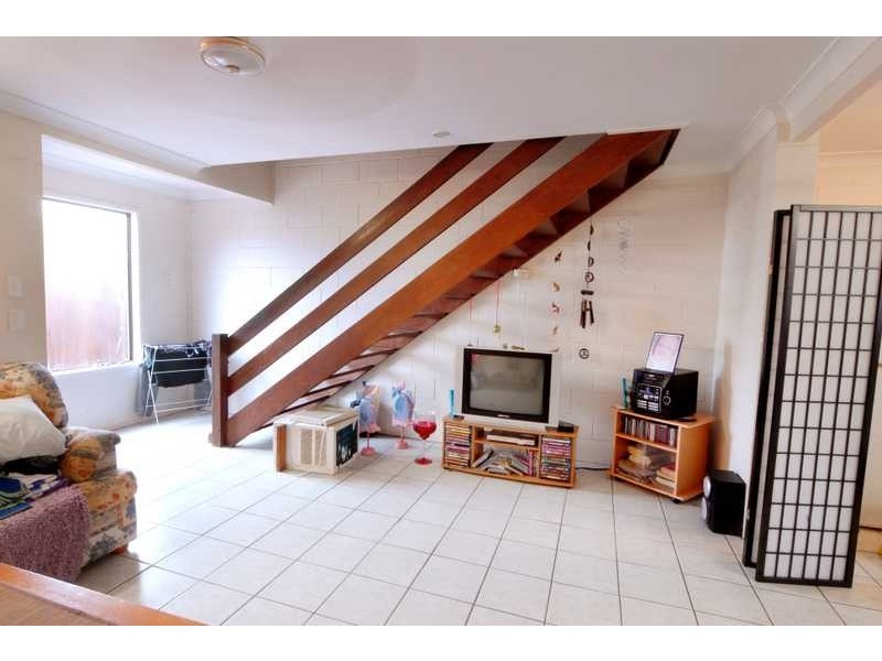 Unit 3/9 Salmon Street, Cannonvale QLD 4802