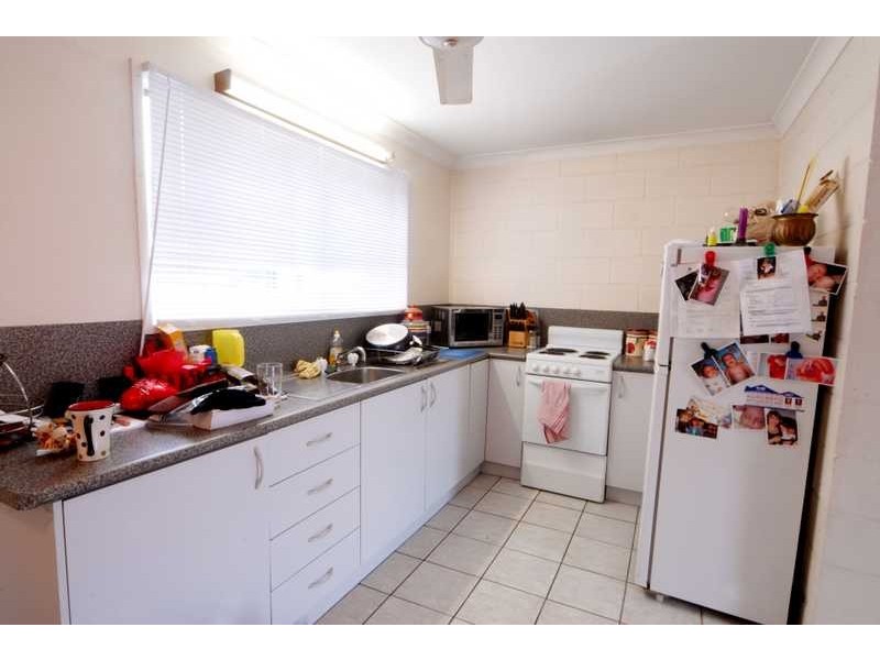 Unit 3/9 Salmon Street, Cannonvale QLD 4802