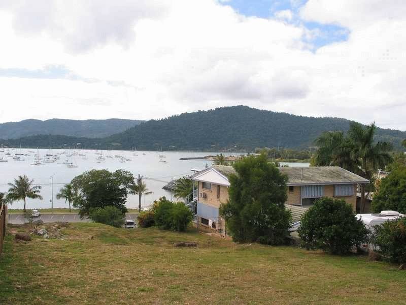 20 Broadwater Avenue, Airlie Beach QLD 4802