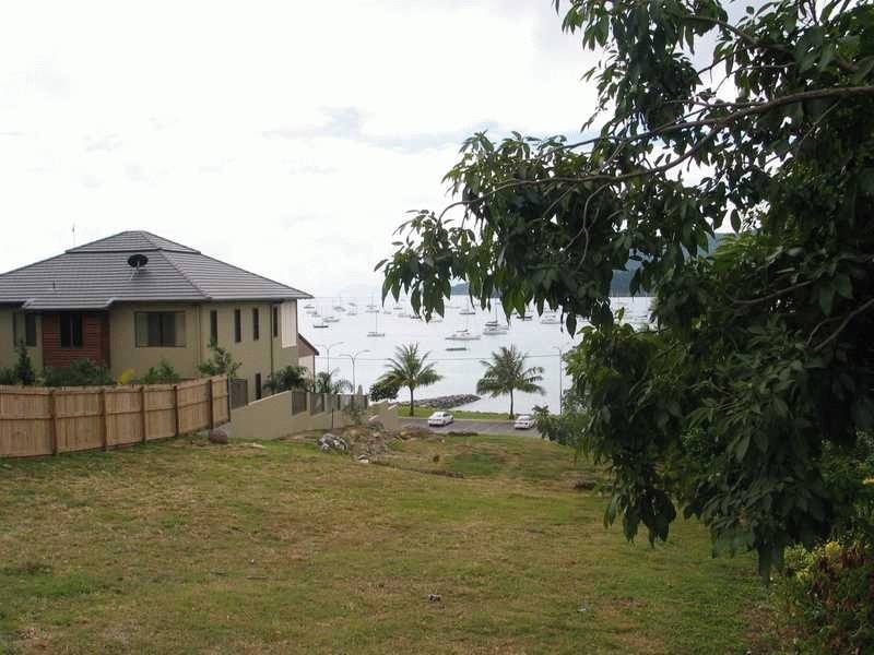 20 Broadwater Avenue, Airlie Beach QLD 4802