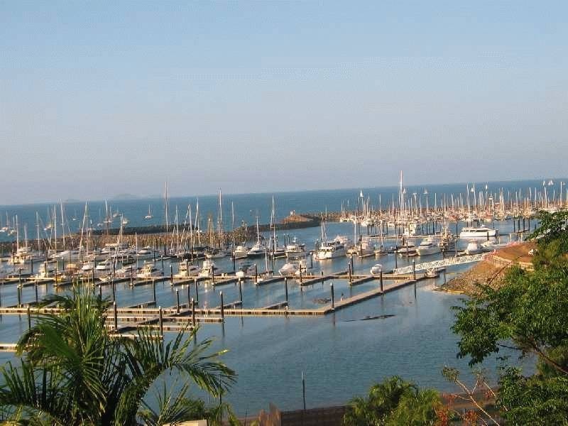 Unit 14 Shingley Beach Resort, Airlie Beach QLD 4802