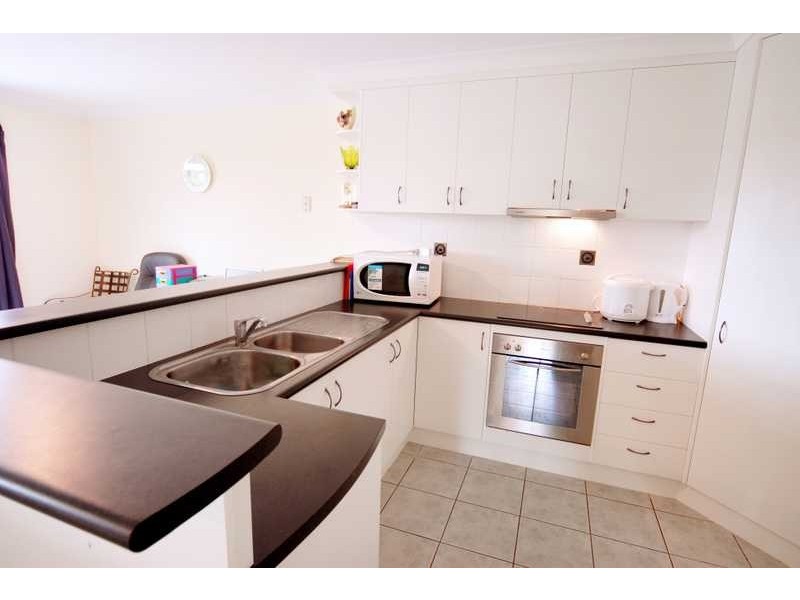 Unit 1/16 Banksia Court, Cannonvale QLD 4802