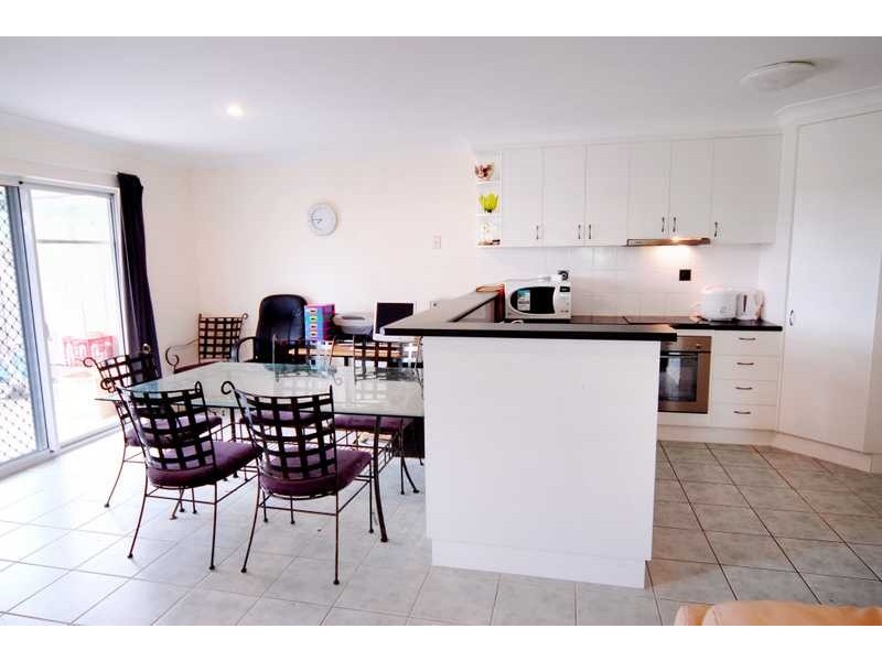 Unit 1/16 Banksia Court, Cannonvale QLD 4802