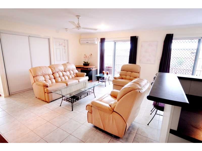Unit 1/16 Banksia Court, Cannonvale QLD 4802