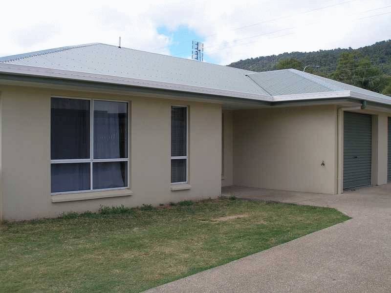 Unit 1 & 2/16 Banksia Court, Cannonvale QLD 4802