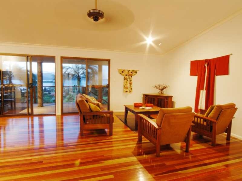 61 Eshelby Drive, Cannonvale QLD 4802