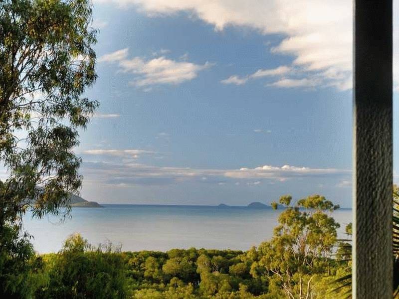 36 Macarthur Drive, Cannonvale QLD 4802