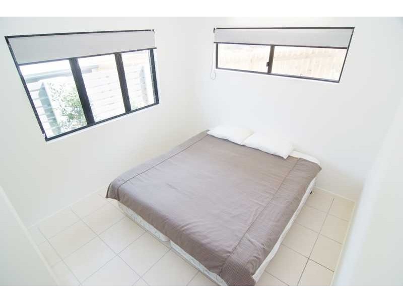 1 & 2/3 Shelter Court, Jubilee Pocket QLD 4802