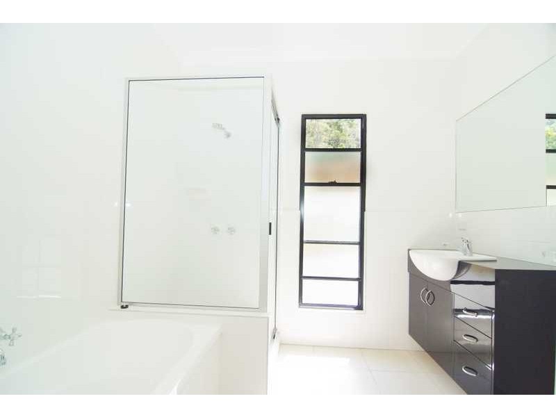 1 & 2/3 Shelter Court, Jubilee Pocket QLD 4802
