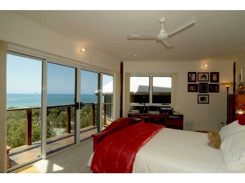 3 Blackcurrant Drive, Hideaway Bay QLD 4800