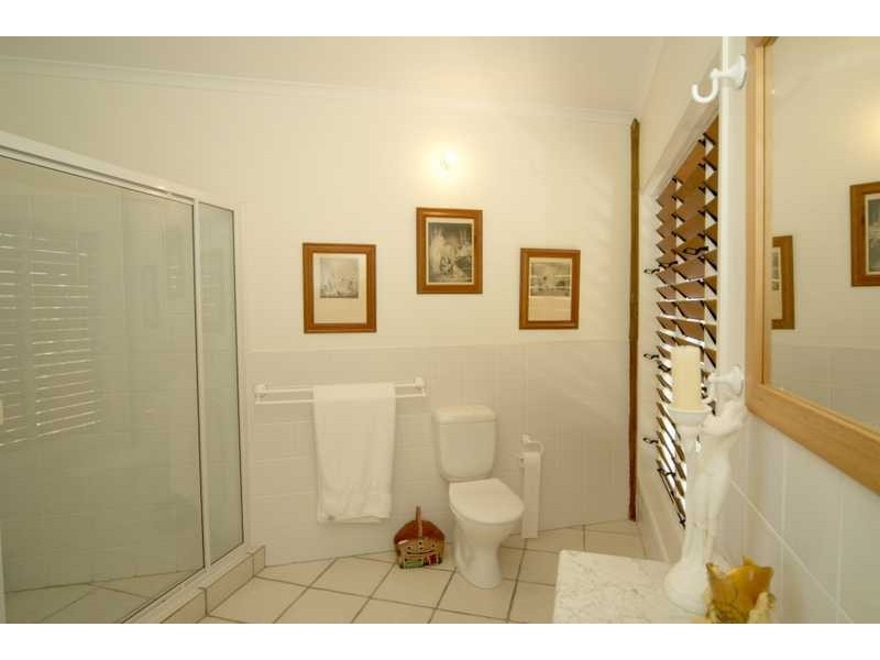 3 Blackcurrant Drive, Hideaway Bay QLD 4800