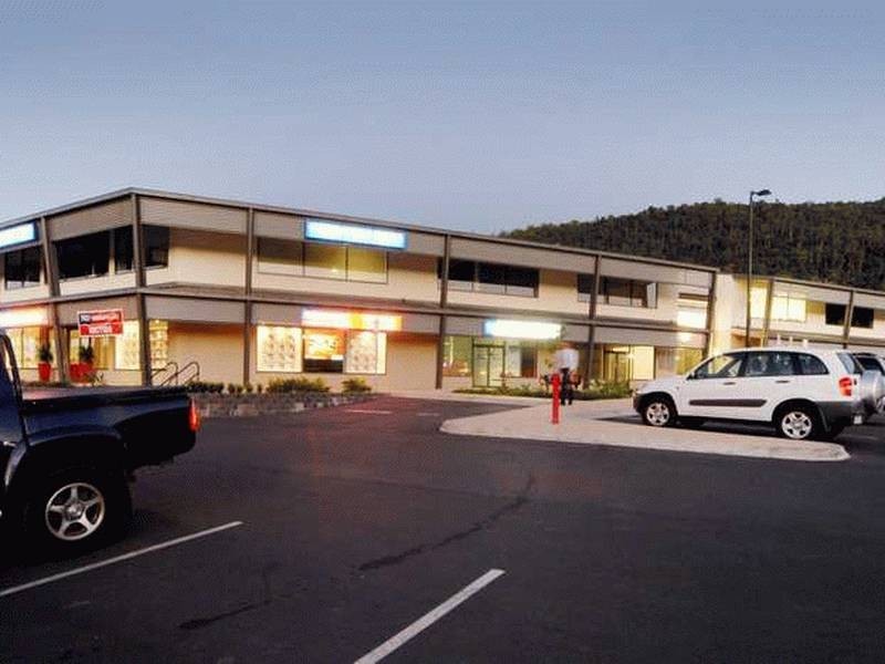 2.4/230 Shute Harbour Road, Cannonvale QLD 4802