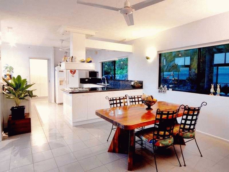 6 Neerim Crescent, Shute Harbour QLD 4802