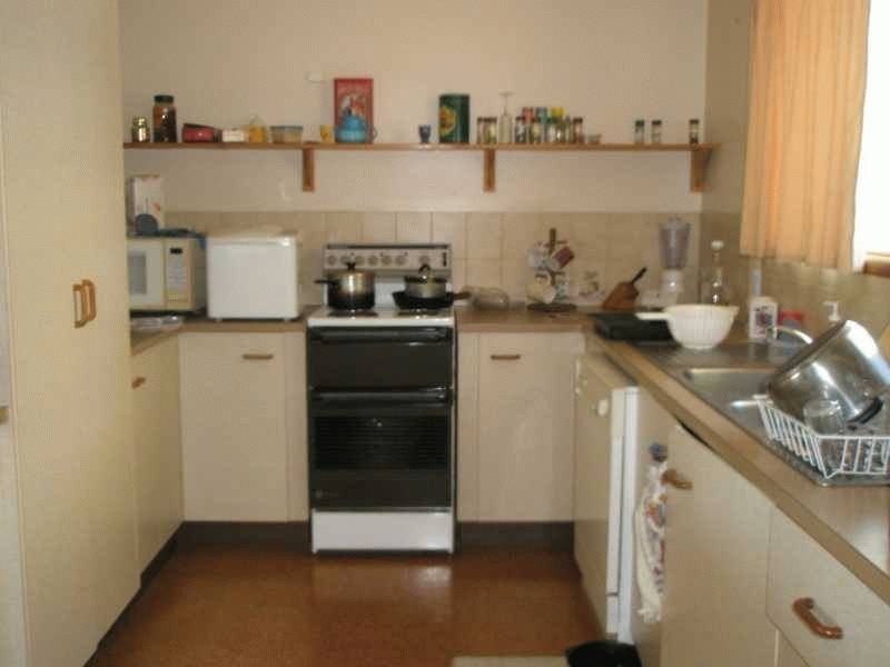 45 Manooka Drive, Cannonvale QLD 4802