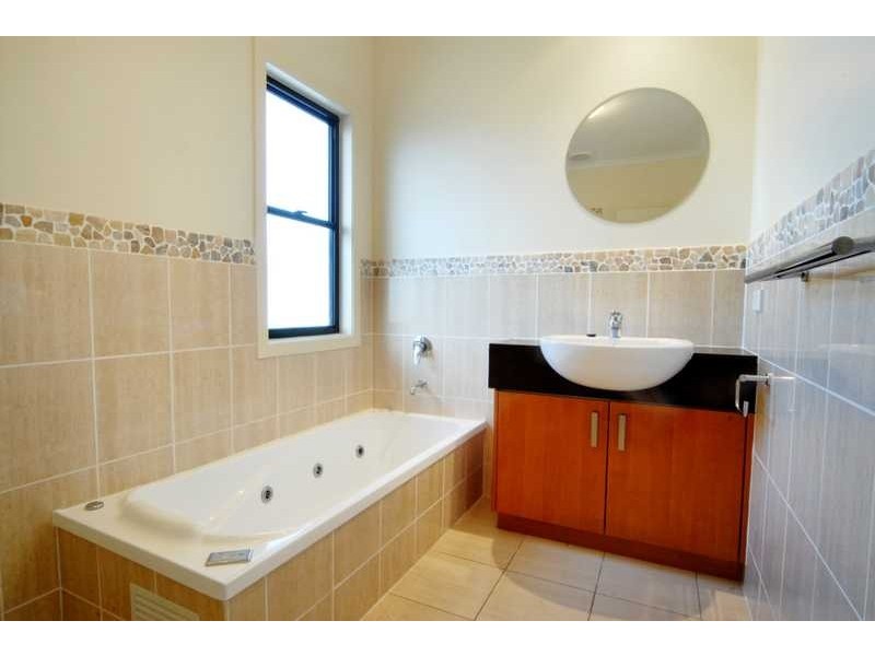 Unit 10/Grove Abell Road, Cannonvale QLD 4802