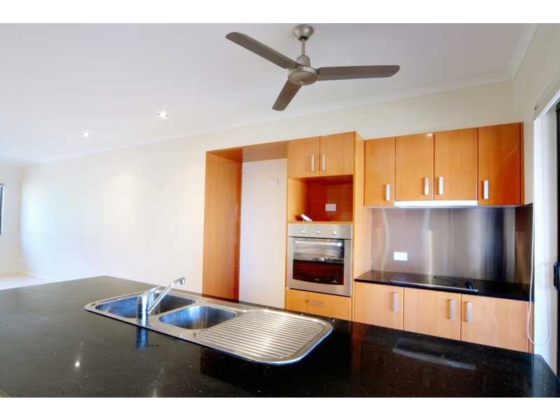 Unit 10/Grove Abell Road, Cannonvale QLD 4802