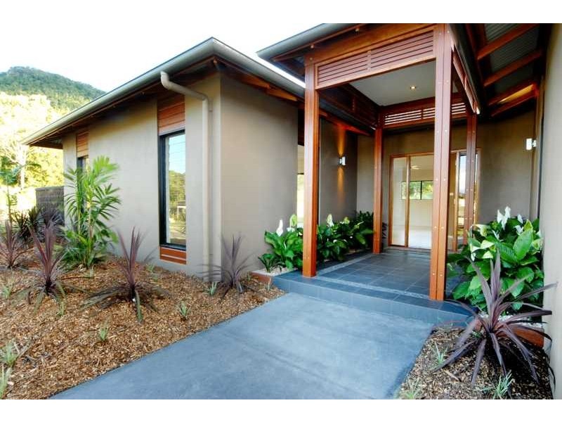 34 Abell Road, Cannonvale QLD 4802