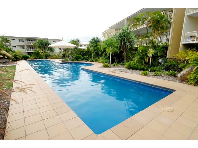 Unit 2/21 Shute Harbour Rd, Cannonvale QLD 4802