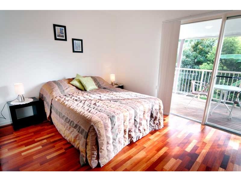 Unit 2/21 Shute Harbour Rd, Cannonvale QLD 4802