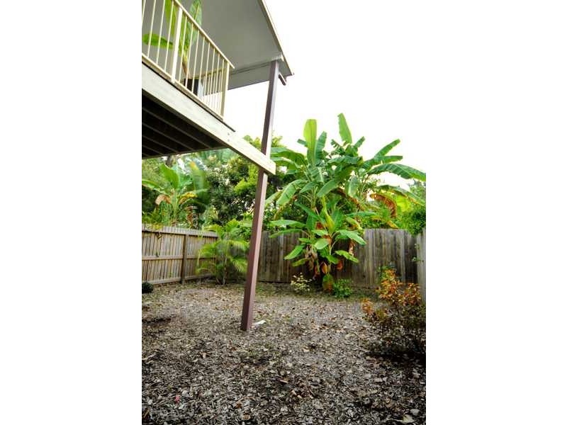 Unit 2/21 Shute Harbour Rd, Cannonvale QLD 4802