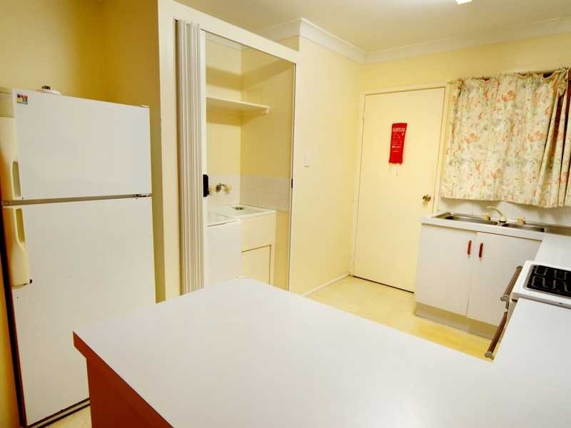 Unit 8/28 Island Drive, Cannonvale QLD 4802