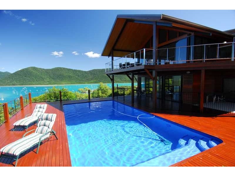 1 Neerim Crescent, Shute Harbour QLD 4802