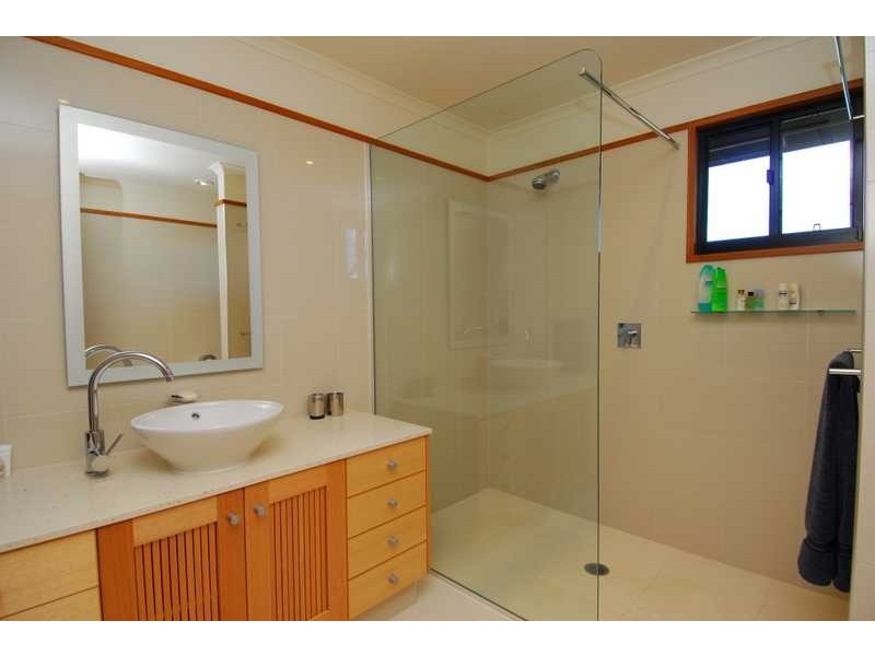 1 Neerim Crescent, Shute Harbour QLD 4802