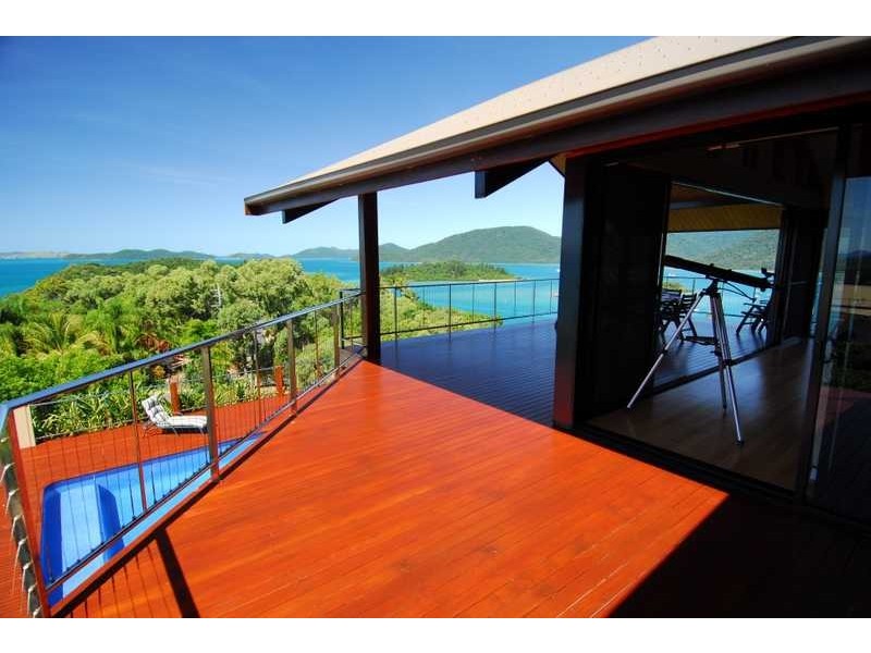 1 Neerim Crescent, Shute Harbour QLD 4802