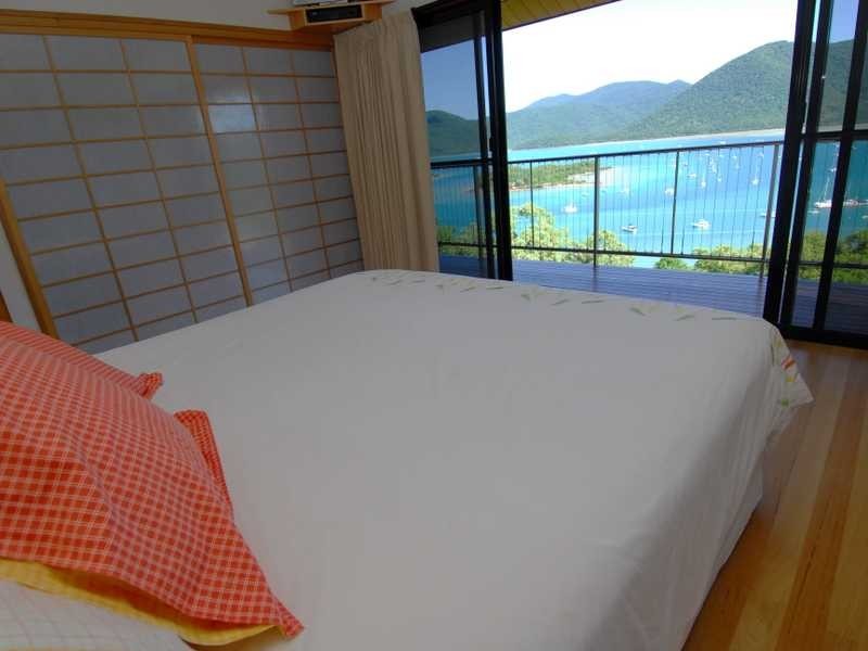 1 Neerim Crescent, Shute Harbour QLD 4802